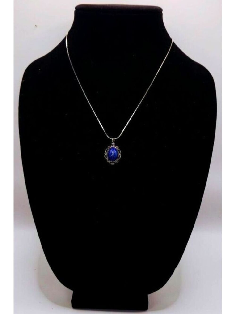 Vintage Carson Pirie Scott Blue Cabochon Pendant Necklace Silver Tone Filigree